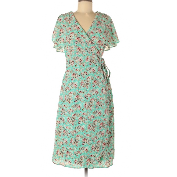 Spirit of Grace Dresses & Skirts - Spirit of Grace Minty Blue Floral Print Wrap Dress